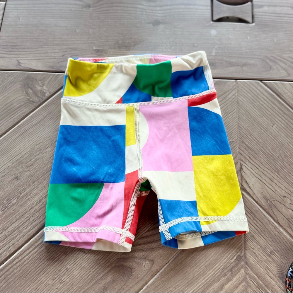 Hanna Andersson l Colorful Geometric Girl’s Tank Top and Shorts Set l Size :4 - Picture 4 of 9